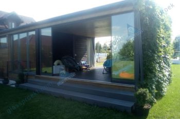 Раздвижная безрамная система в с. Рождествено