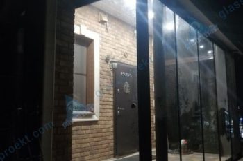Цельностеклянные конструкции в поселке Марфино